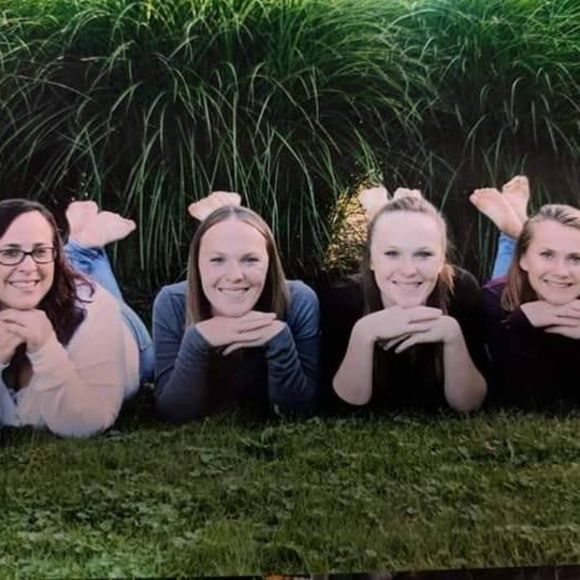 Meet your Posher, Barbie - Picture 1 of 1